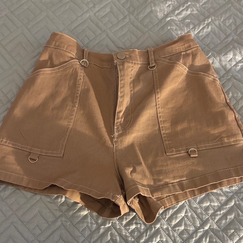 Women's Brown Cargo Shorts